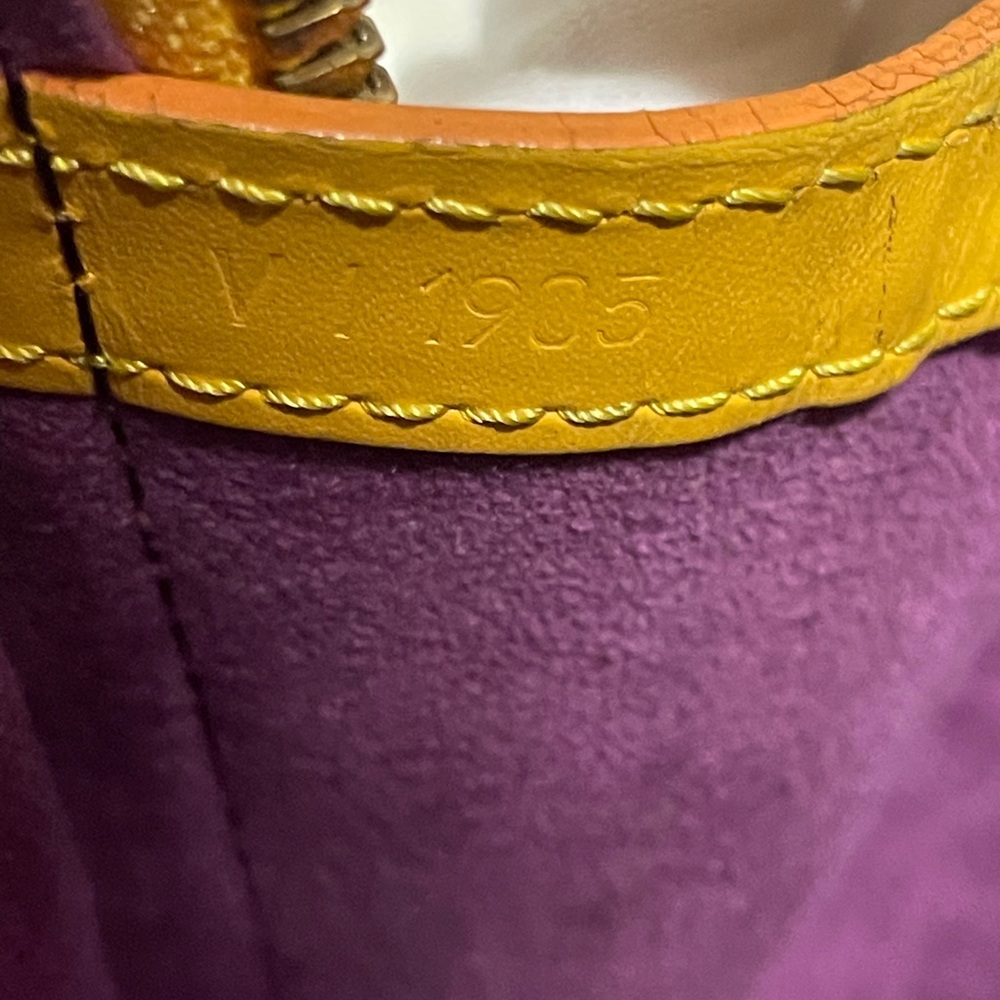 (MT75) Authenticated Vintage Louis Vuitton Epi Gobelin Backpack - Picture 12 of 17